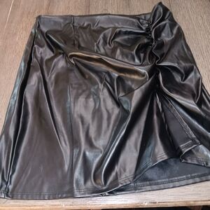 Womens Size Large, Windsor Brown Mini Faux Leather Skirt